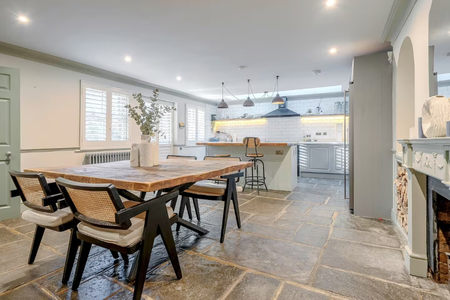 4 bedroom terraced house to rent - Photo 2