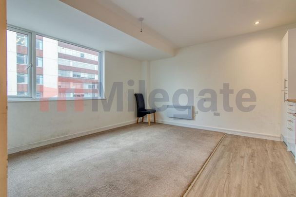 2 bedroom flat to rent - Photo 1