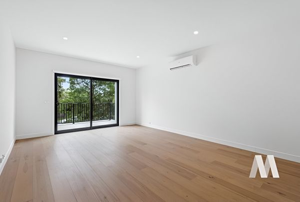 32 Bocconcini Walk, Mill Park VIC 3082 - Townhouse For Rent | Domain - Photo 1
