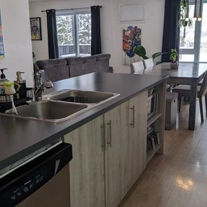 Beau grand 5 1/2 à louer à St-Jean-sur-Richelieu - Photo 2