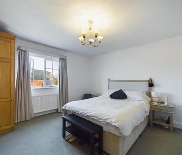 3 bedroom maisonette to rent - Photo 4