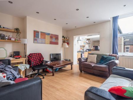 6 bedroom semi-detached house to rent - Photo 3