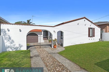 Immaculate Property with a pool - Photo 4