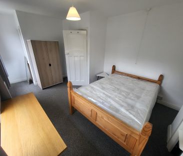 Penryn, Cornwall - Photo 4