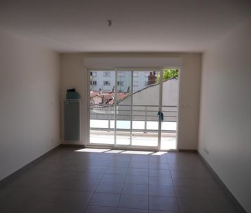 Location Appartement 2 pièces 48m² VALENCE 26000 - Photo 2
