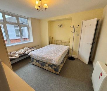 1 bedroom flat to rent - Photo 6
