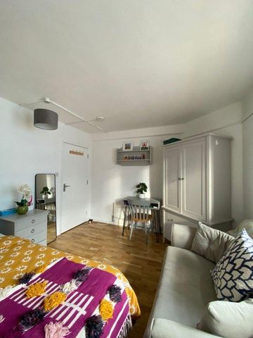 4 bedroom flat to rent - Photo 2