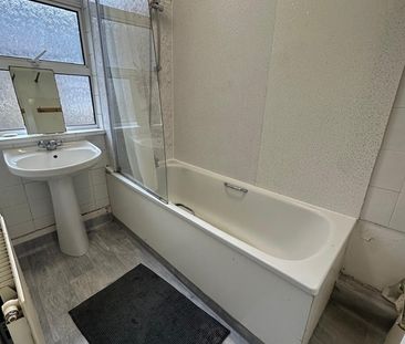 Room in a Shared Flat, Wrottesley Road, NW10 - Photo 1