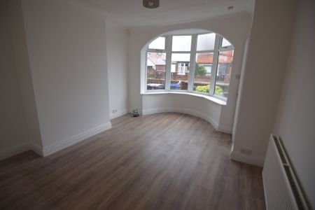 To Let 2 Bed Mid Terraced House - Photo 2