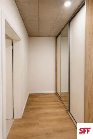 Pronájem nového bytu 2+kk, 57 m and sup2;, Praha 9 Hrdlořezy, garážové stání a sklep - Fotografie 2