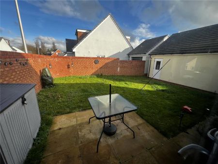 2 bedroom bungalow to rent - Photo 4
