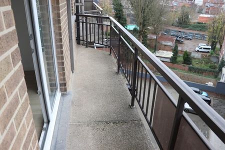 Appartement te huur - Foto 2