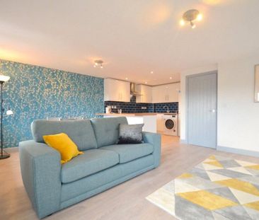 2 bedroom flat to rent - Photo 4