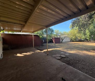 Enticing Opportunity in Elizabeth East! - Photo 3