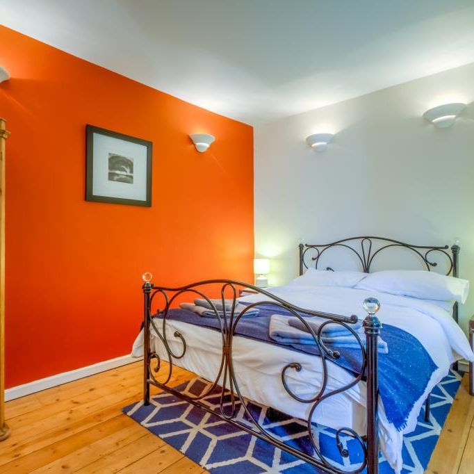 4 bedroom terraced house to rent - Photo 1