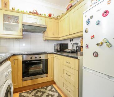 Studio to rent - Photo 6