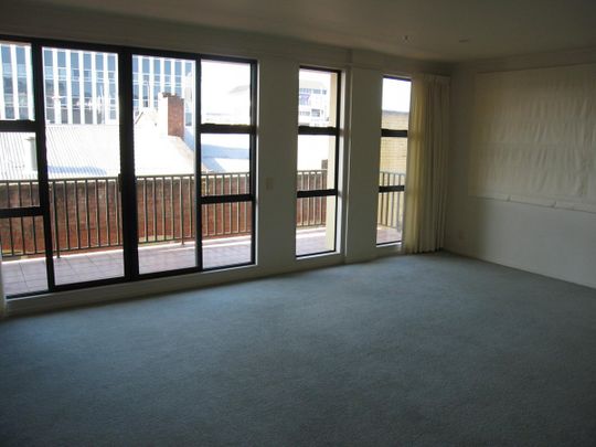 2F/6 Queen Street, City Centre, Palmerston North - Photo 1