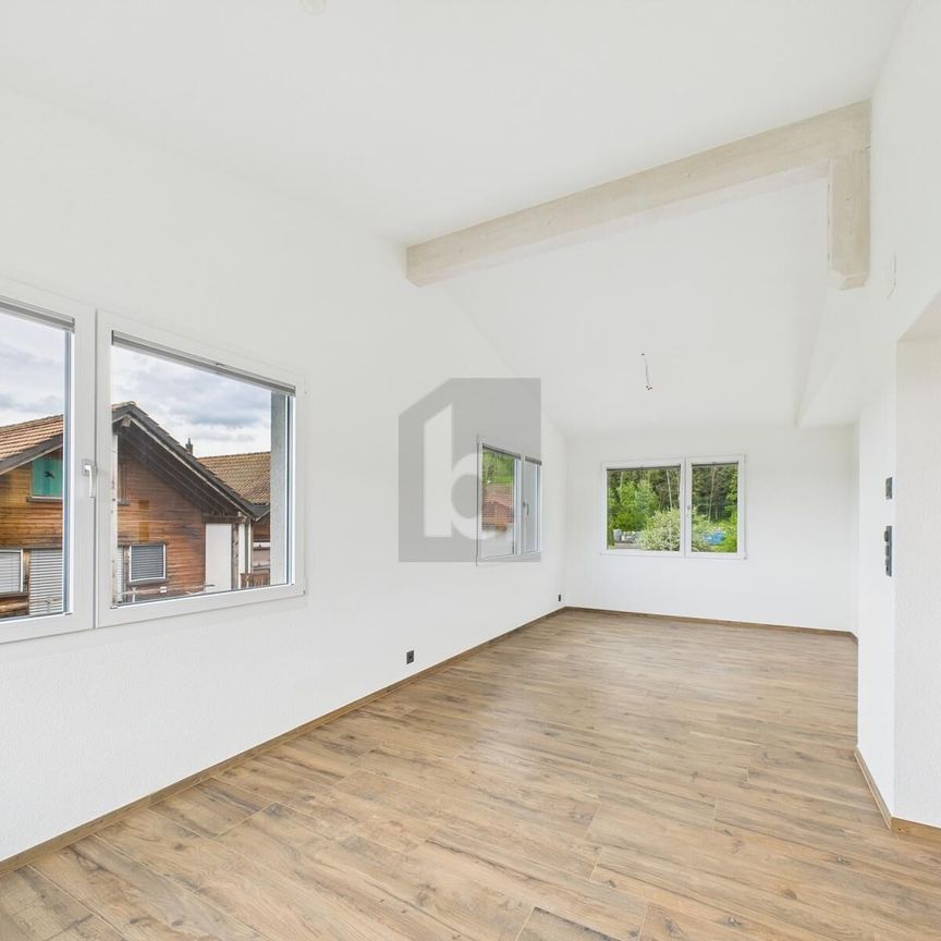 EXCLUSIVE AND MODERN - Photo 1