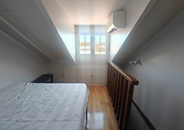 Calle de Piamonte, Madrid, Community of Madrid 28004