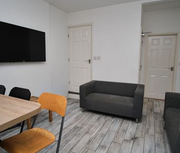 24 Paget Street - Photo 1