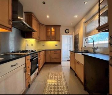 Room in a Shared House, Icknield Road, LU3 - Photo 3