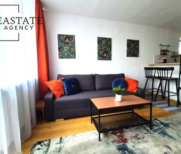 Warszawa, Praga-Południe, Warszawa, Praga-Południe, Aleja Stanów Zj... - Photo 3