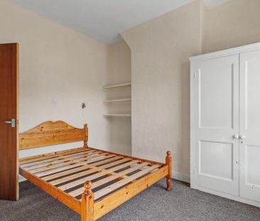 Hanley, Stoke On Trent - Photo 2