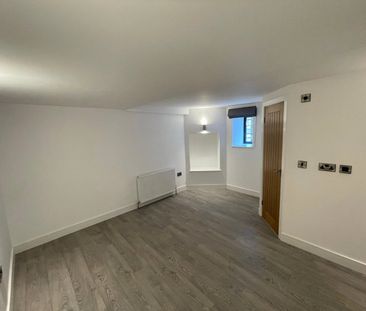 2 bedroom house to rent - Photo 1