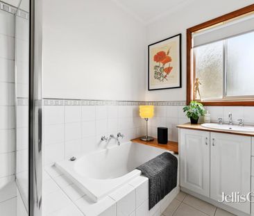 8 Killeen Avenue, Black Hill, Vic 3350 - Photo 5