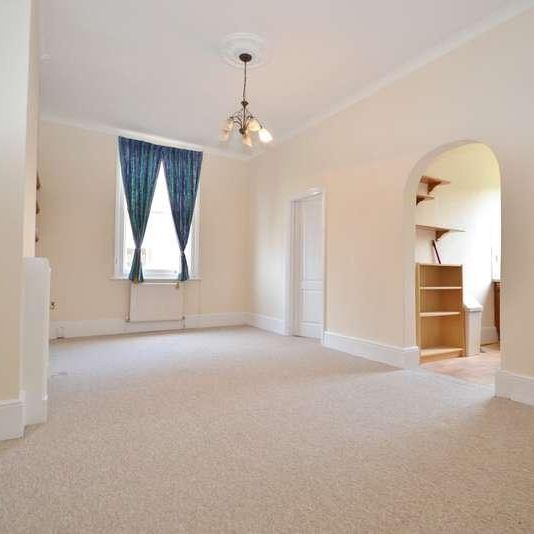 Adelaide Road, Surbiton, KT6 - Photo 1