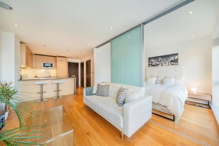 1 bedroom flat to rent - Photo 2