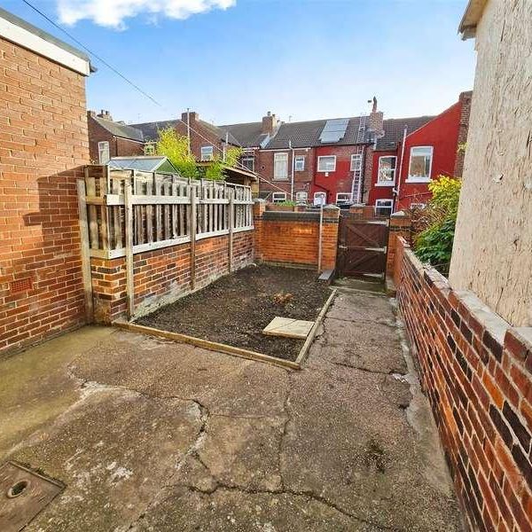 York Street, Mexborough, S64 - Photo 1