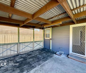 Spacious Family Home in Convenient Wallsend Location - Photo 3