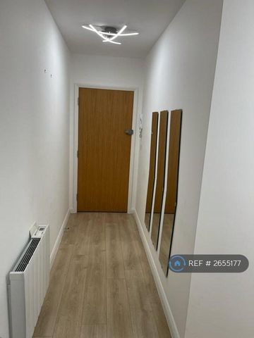 1 bedroom flat to rent - Photo 5