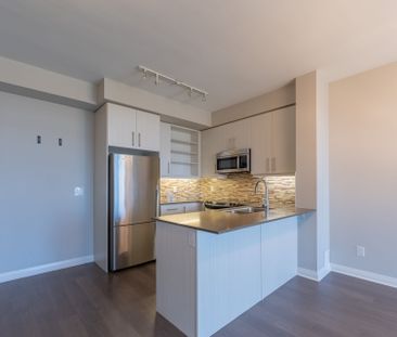 For Lease - 55 Oneida Crescent Unit# 1401, Richmond Hill, Ontario - Photo 2