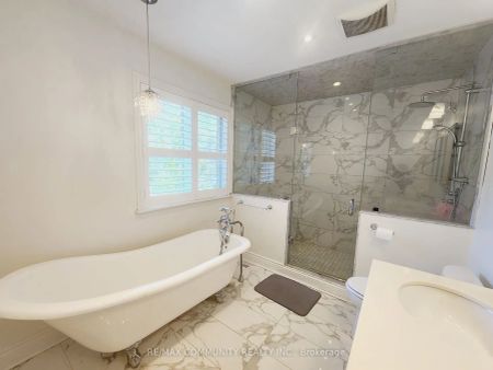 Detached Home For Lease | E9237552 - Photo 3