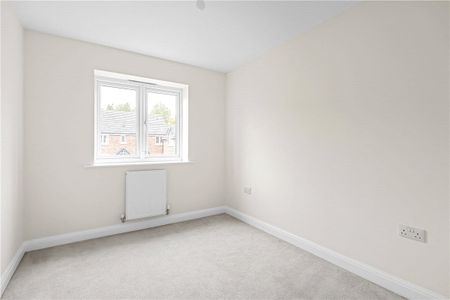 A 4 bedroom detached house situated within the Village of Measham. - Photo 5