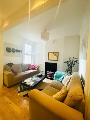 4 bedroom townhouse to rent - Photo 1