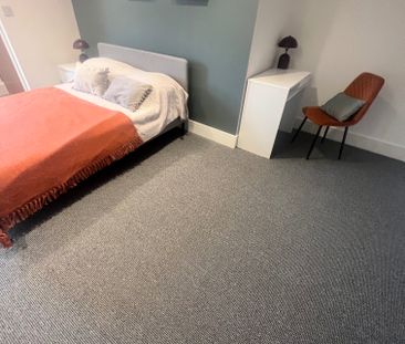 Cassio Road 17CASS - Room 3 - Photo 1