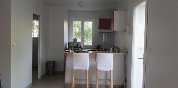 Location Appartement 1 Pièce 27 m² - Photo 2