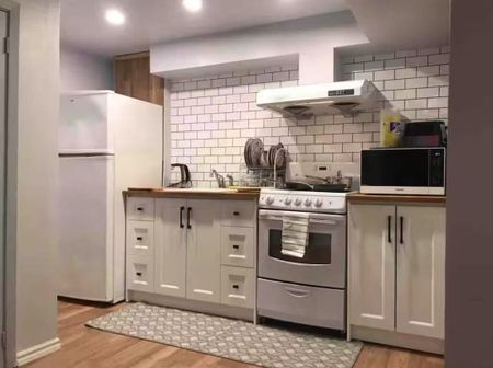 For Lease - 3448 Ellengale Drive, Mississauga, Ontario - Photo 4