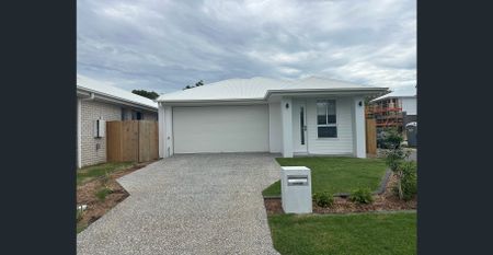 SPACIOUS FAMILY HOME IN TINGALPA-5 air-conditioning units - Photo 4