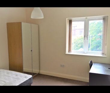4 Bed Flat, Woodsley Road, LS2 - Photo 6