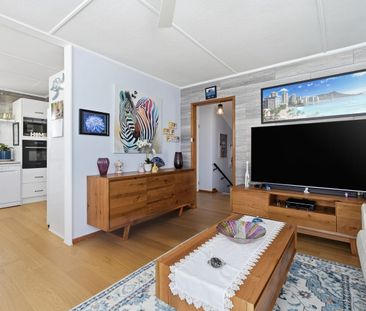 Family Home In Great Location - Photo 3