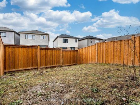 For Lease - 215 Provident Way, Hamilton, Ontario - Photo 3