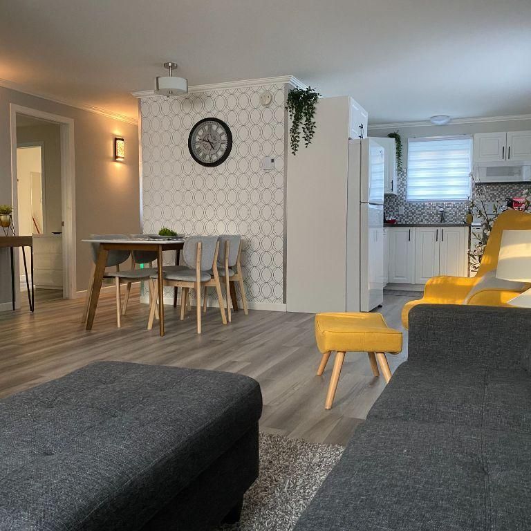 4 1/2 Entièrement meublé - tout inclus - insonorisé, très bien situé (32 jours + ou Bail) - 1 janvier 2026 - Photo 1