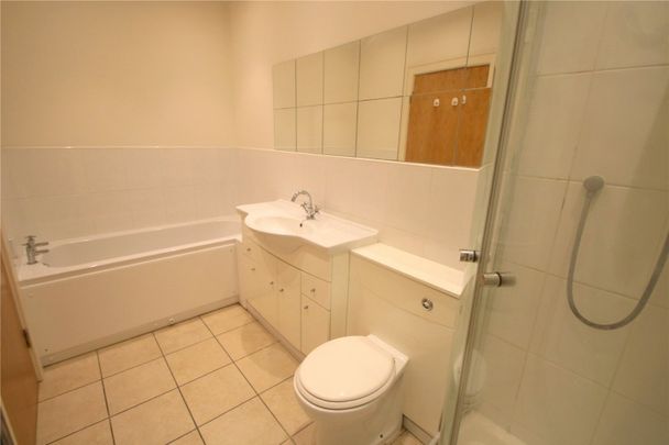 St Johns Lane, - Photo 1