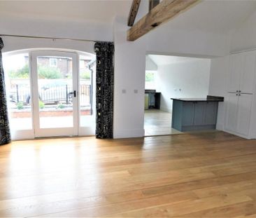 3 bedroom barn conversion to rent - Photo 5