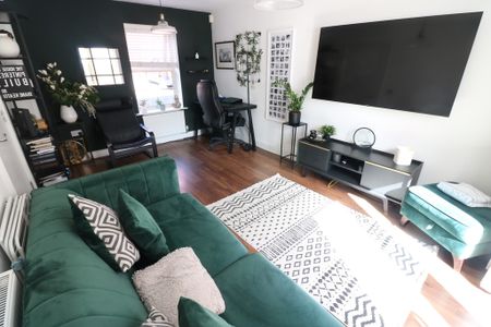 80 Boothferry Park Halt - Photo 3