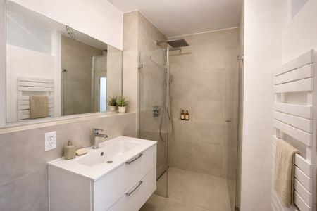 Moderne 2-Zimmer Wohnung mit Loggia in Toplage sucht Sie! - Photo 5